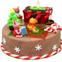 Karácsonyi Micimackós torta – marcipánnal burkolt