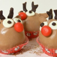 Rudolf csokoládé mousse golyó